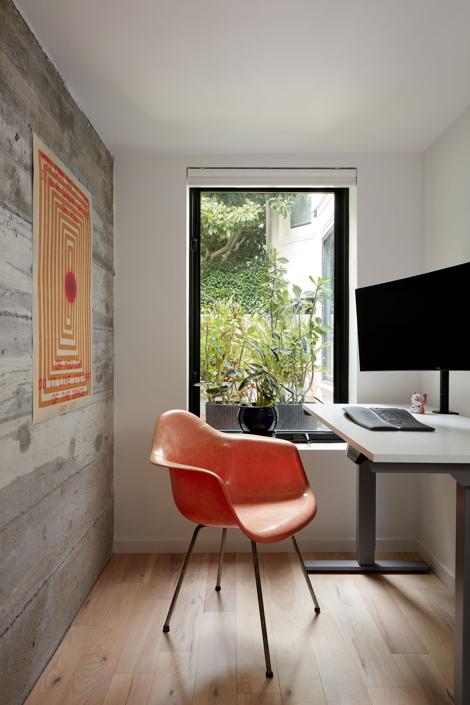 Lower Level Office Castro Two Unit by Raumfabrik