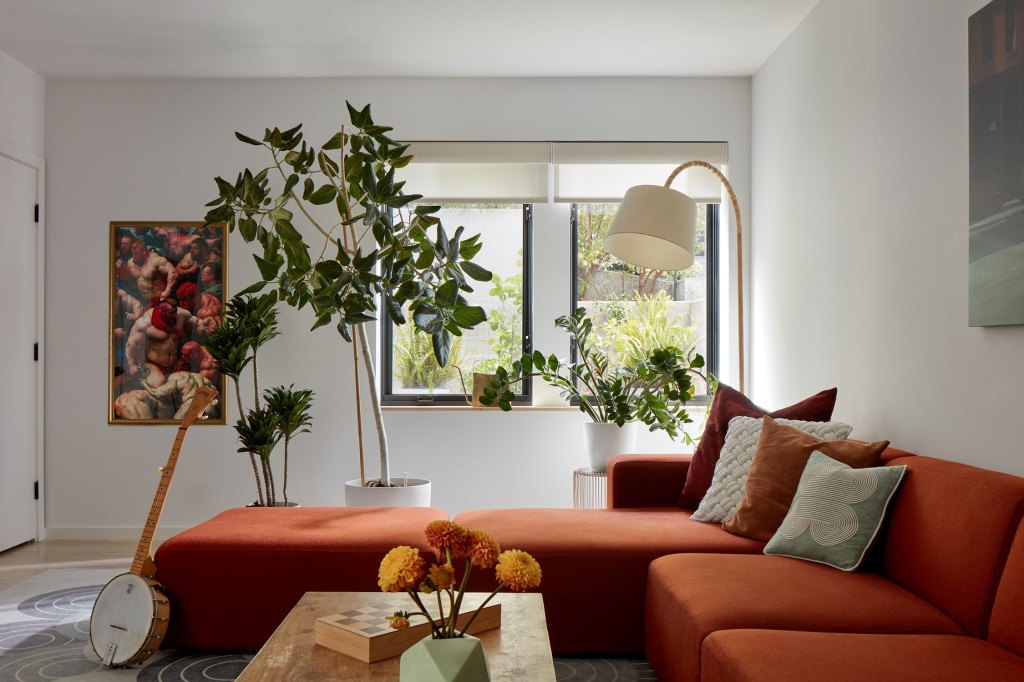 Lower Living Area Castro Two Unit by Raumfabrik