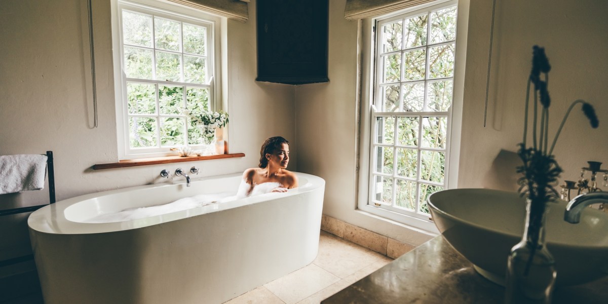 Your Bubble Bath Could Be So, So Much Better—Here’s How According to a ‘Bath Butler’