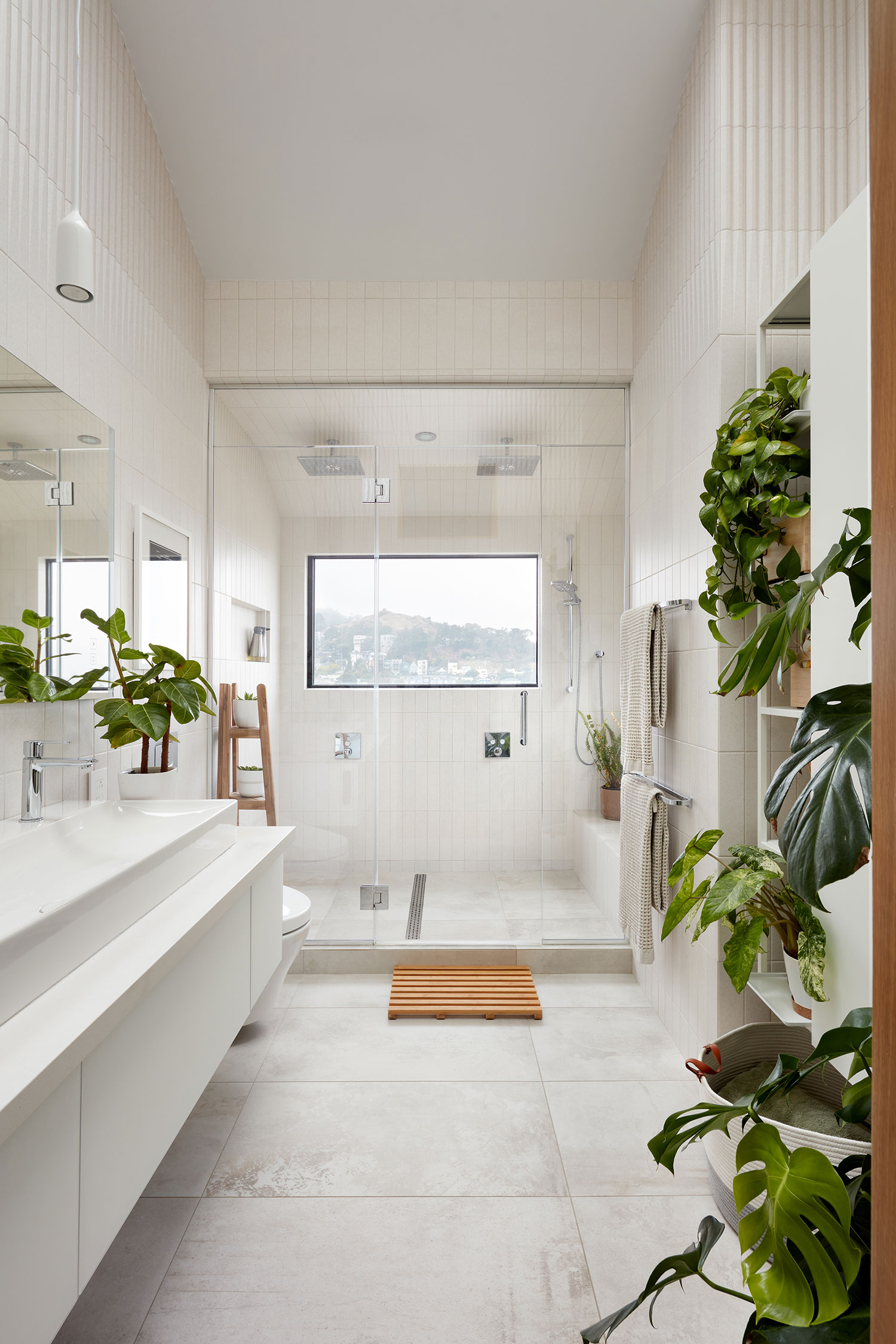 Upper Level Bathroom Castro Two Unit by Raumfabrik
