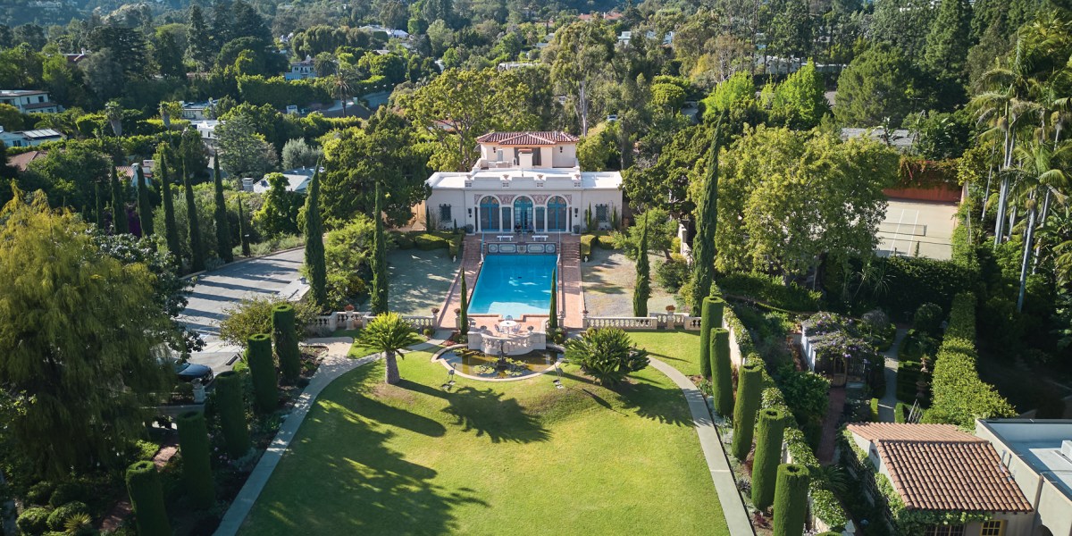 This Stunning and Intimate Public Garden Is Beverly Hills’ Best-Kept Secret