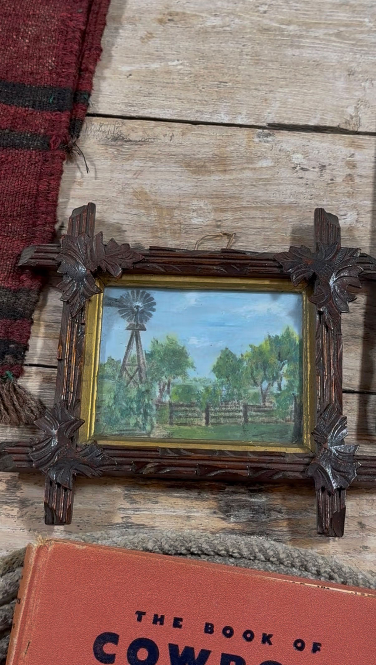 Antique Frame Skout Interior Design