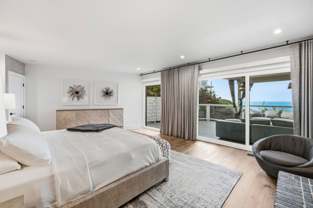 Bedroom Diane Keaton Laugna Beach House