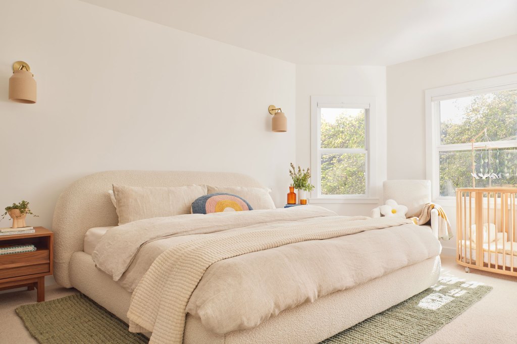 Bedroom SF Remodel by EKVA