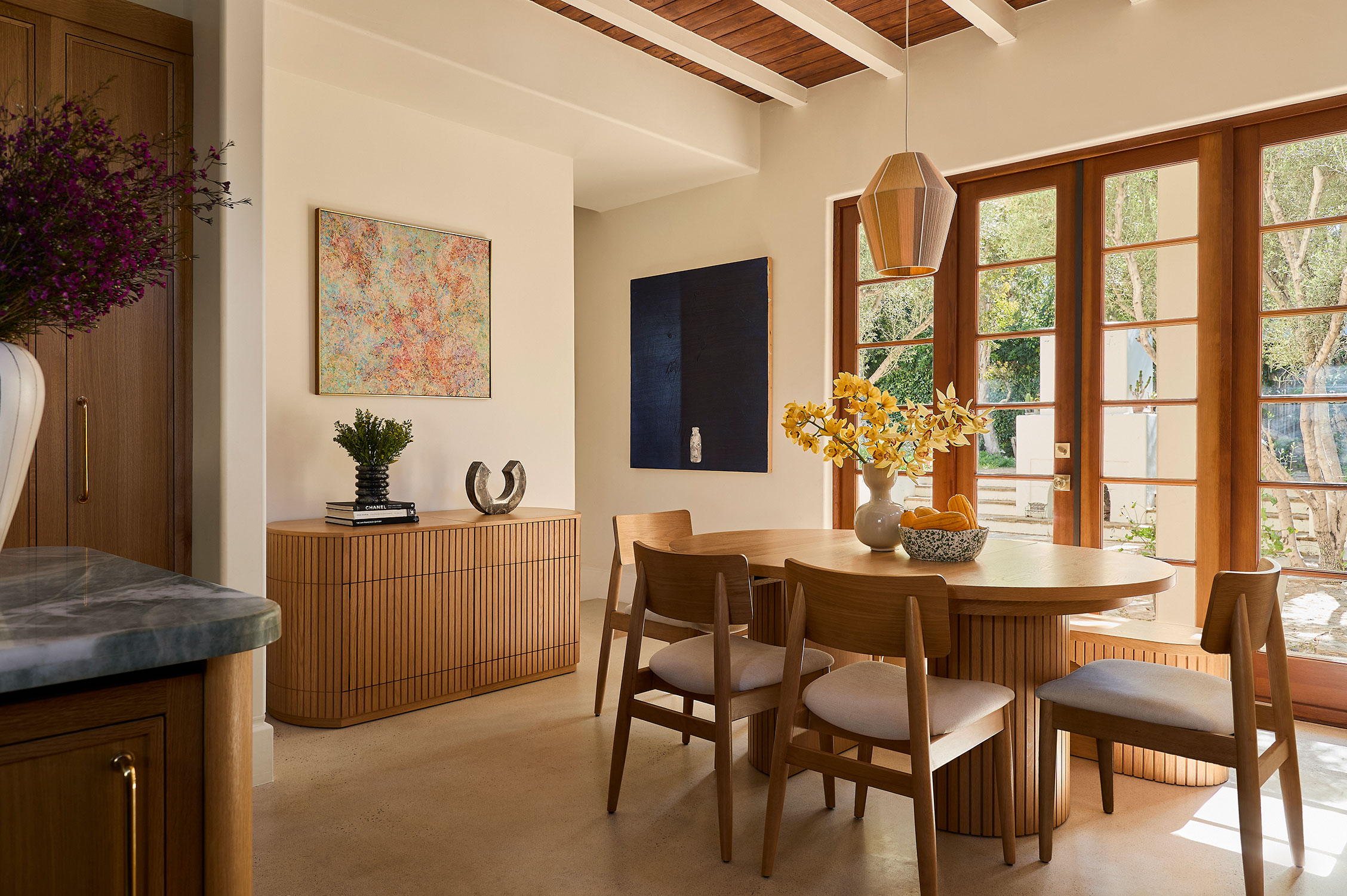 The Main Problem with This Santa Monica House Was Actually Too Much Lighting
