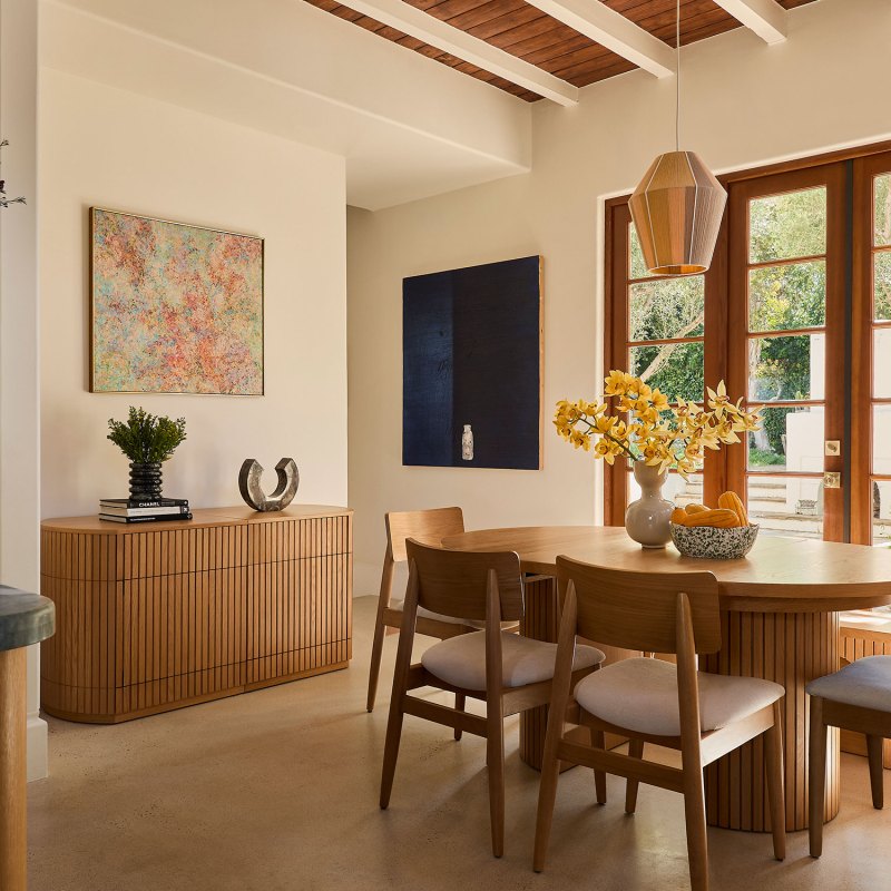 The Main Problem with This Santa Monica House Was Actually Too Much Lighting