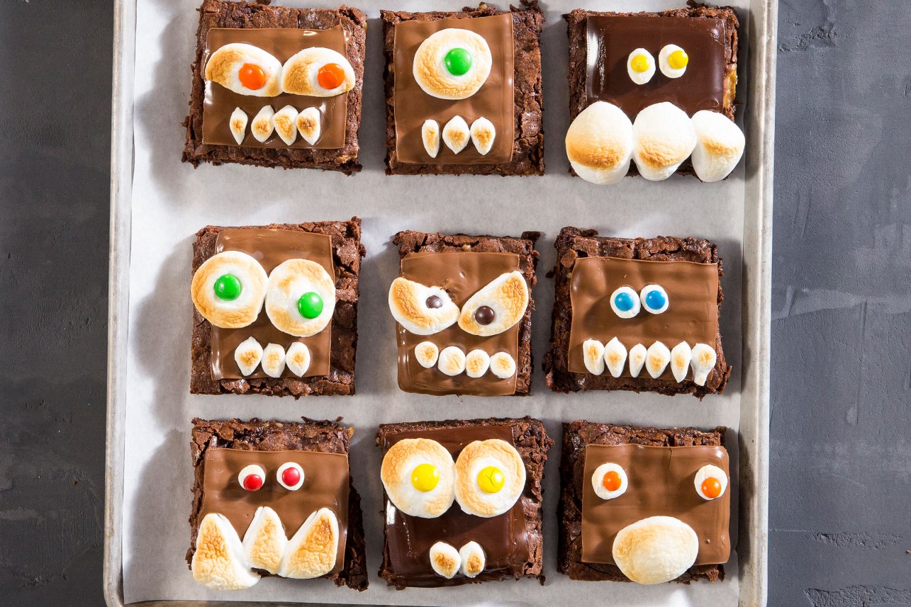 These Scary-Good Halloween Party Recipes Are Total Crowd-Pleasers