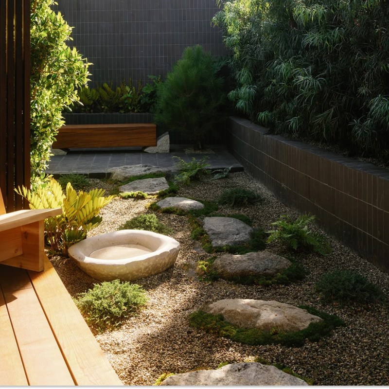 It’s Time to Give That Tired Retaining Wall a Fall Upgrade