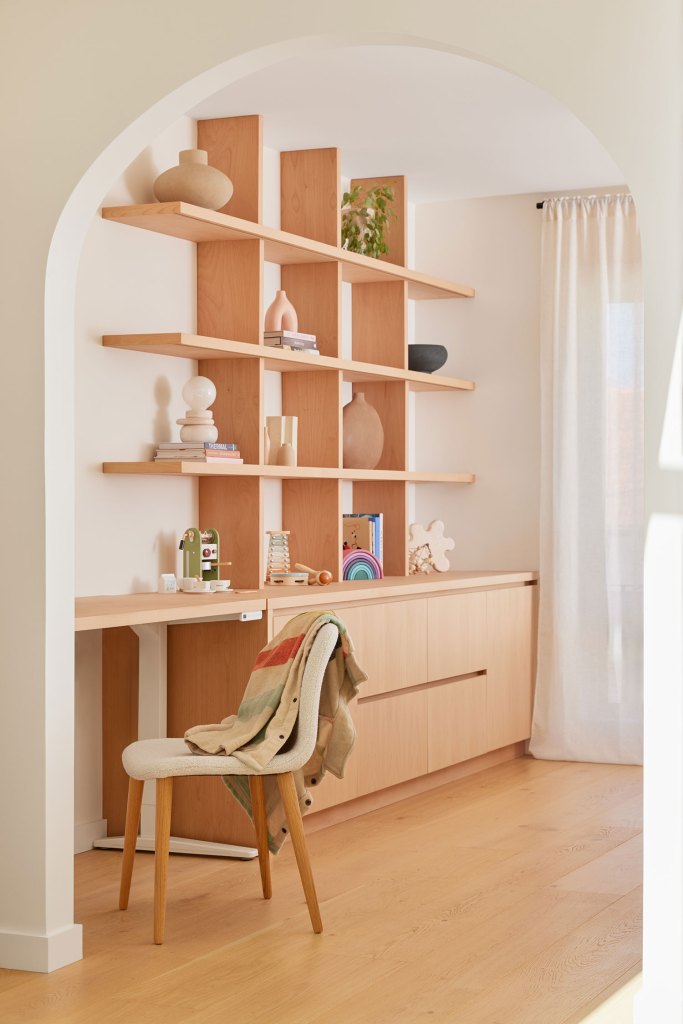 Shelves SF Remodel by EKVA