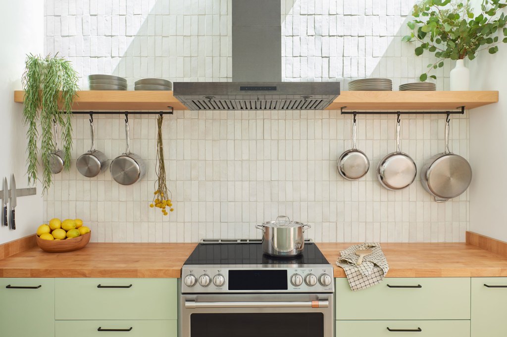 Stove SF Remodel by EKVA