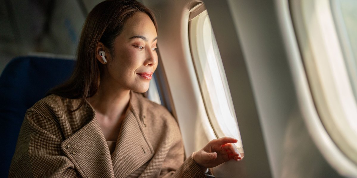 Here’s What Actually Happens to Your Body During a Long-Haul Flight