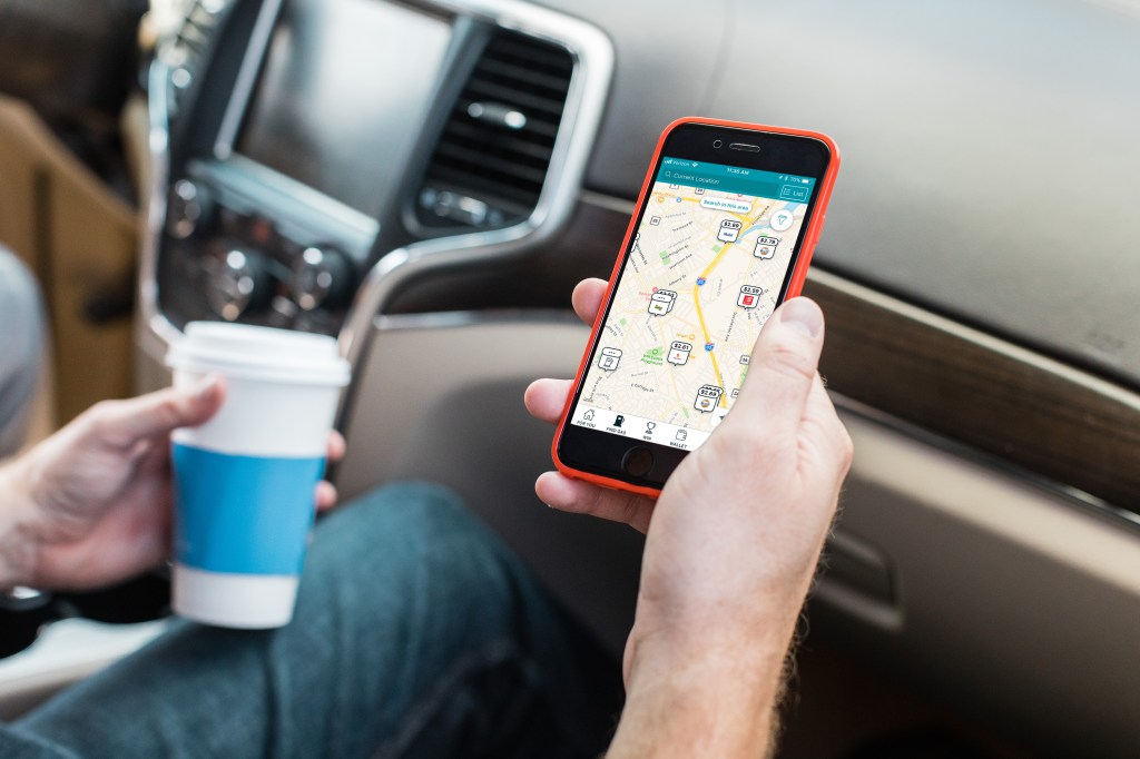 14 Essential Road Trip Planner Gadgets & Apps