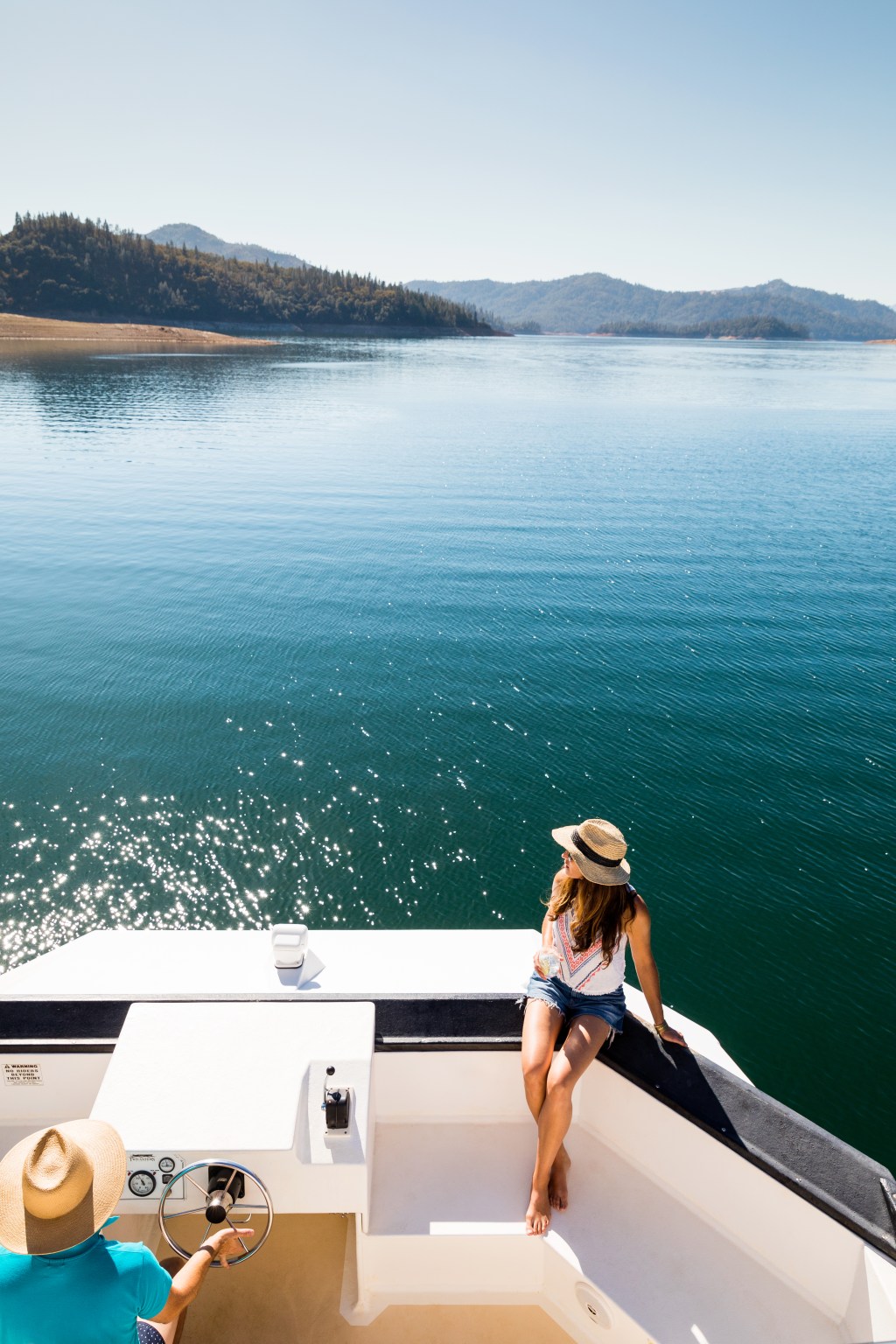 The Ultimate Venue for Your Next Family Vacay? A Houseboat