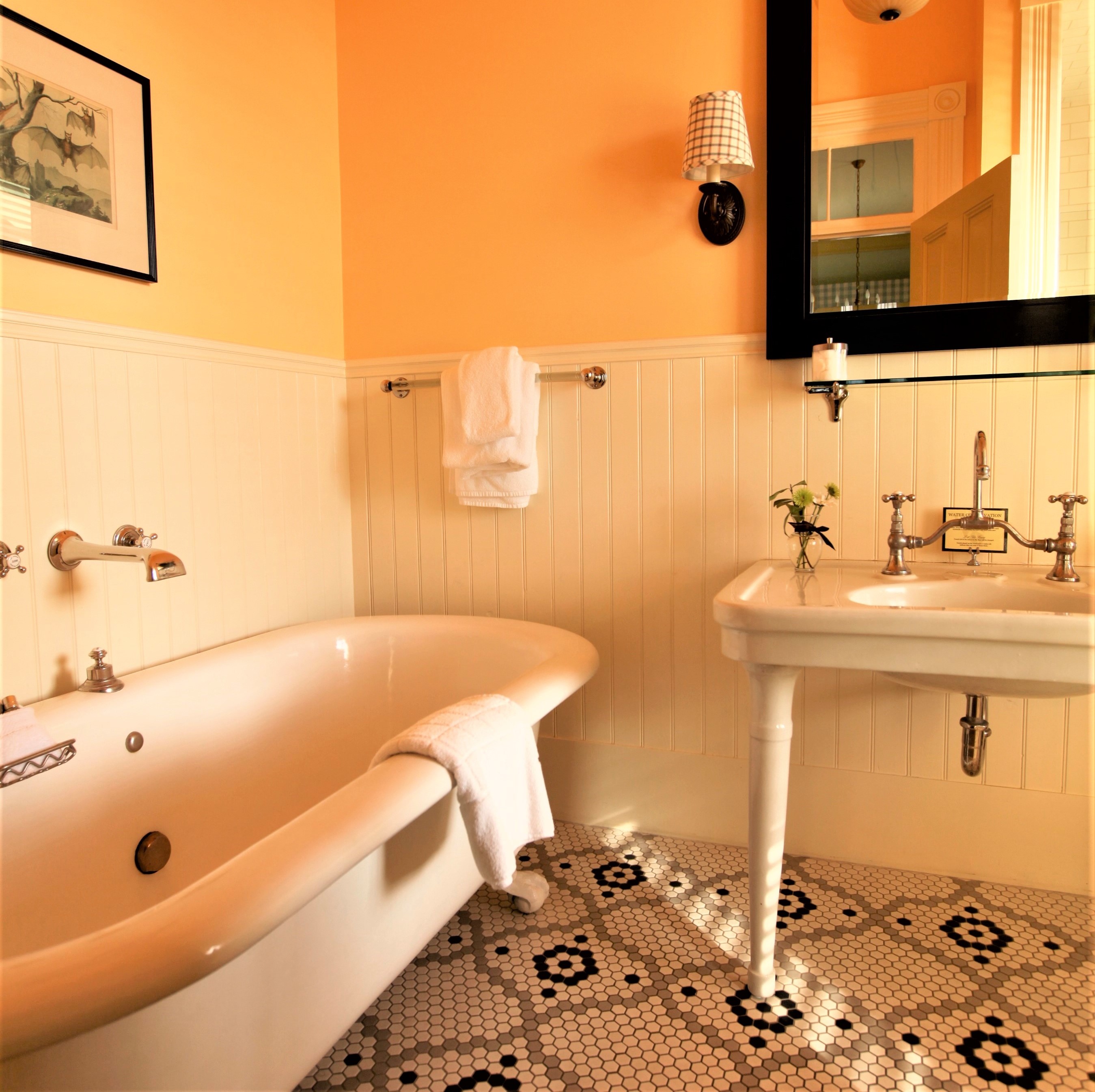 4 Veranda Room Tub.jpg