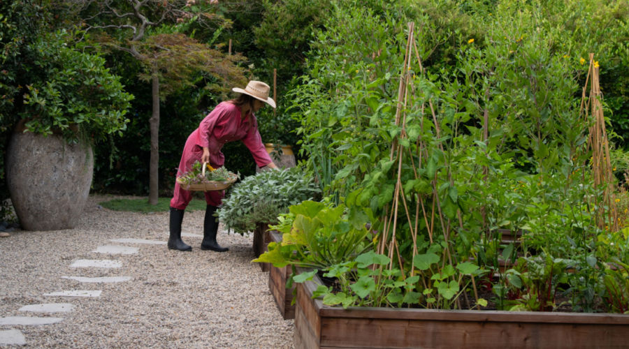 Mom gardening hot sale