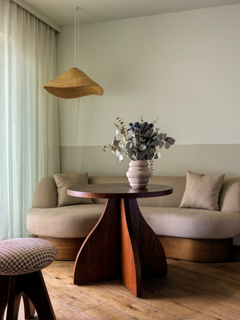 Casa Loma Beach Hotel