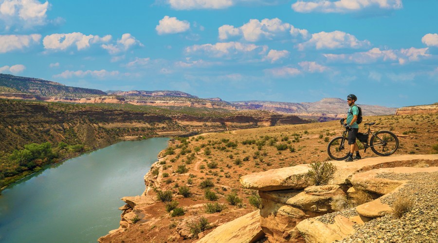 Immerse Yourself in Nature at These Iconic Western Destinations