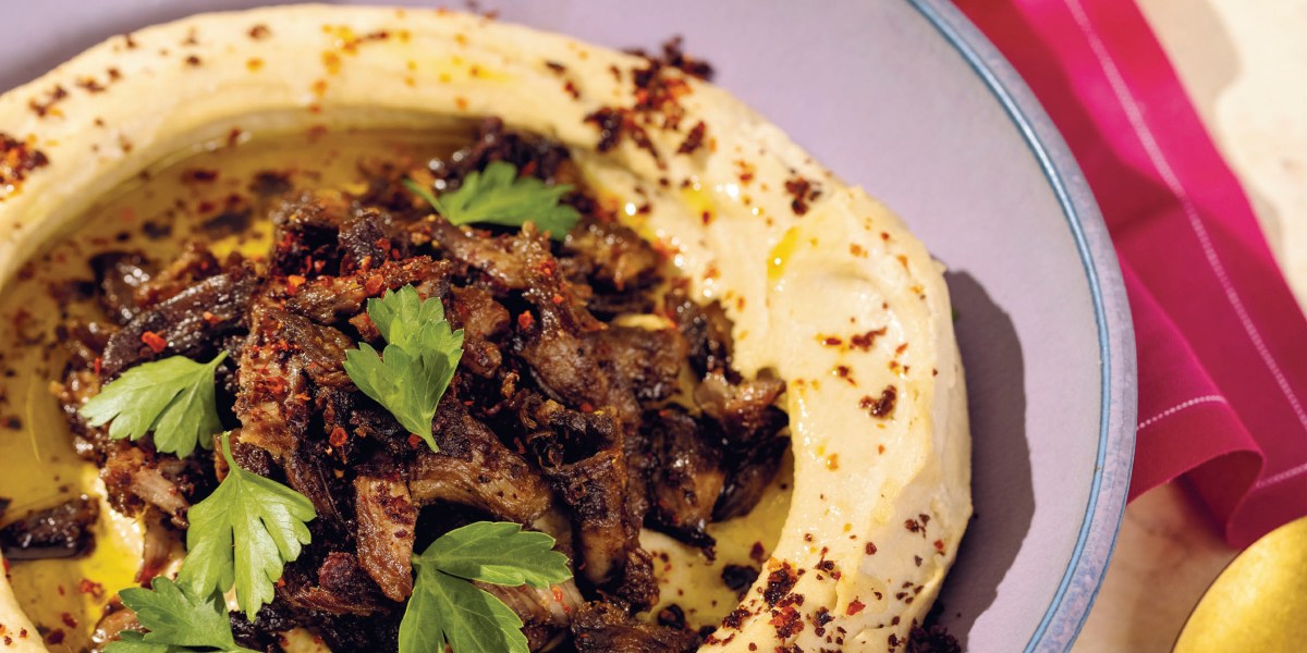 Awarma Bil Hummus (Hummus with Spiced Lamb) recipe