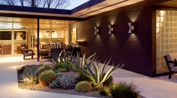 Boulder landscaping - courtyard