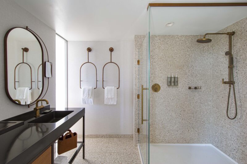 CITRINE_BATHROOM2_MICHAELKLEINBERG.jpg