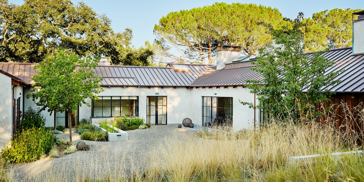 Portola Valley no-mow garden tour backyard