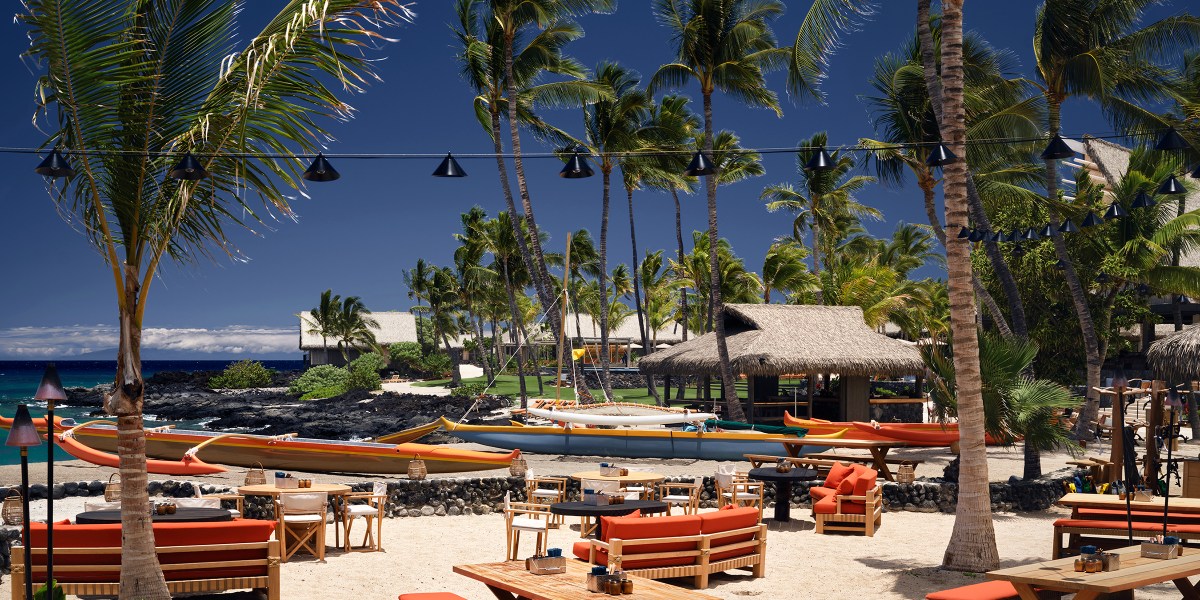 Taste the Best of Hawaii at These Restaurants Serving Regional Island Cuisine