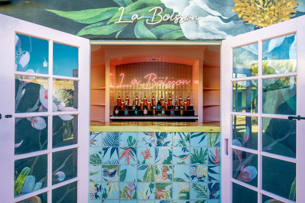 This Palm Springs Rosé Bar Is the Cutest (and Tiniest) We Ever Did See