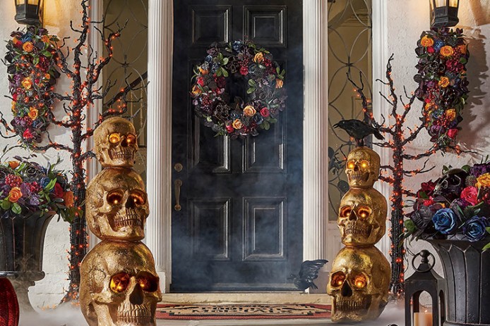 Grandin Road Enchanted Mansion Wreath