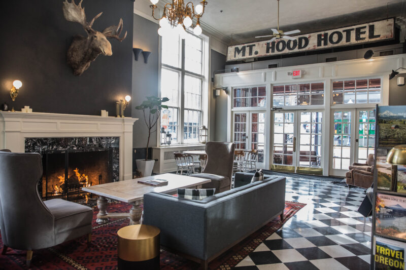 Hood River Hotel - Sunset Magazine