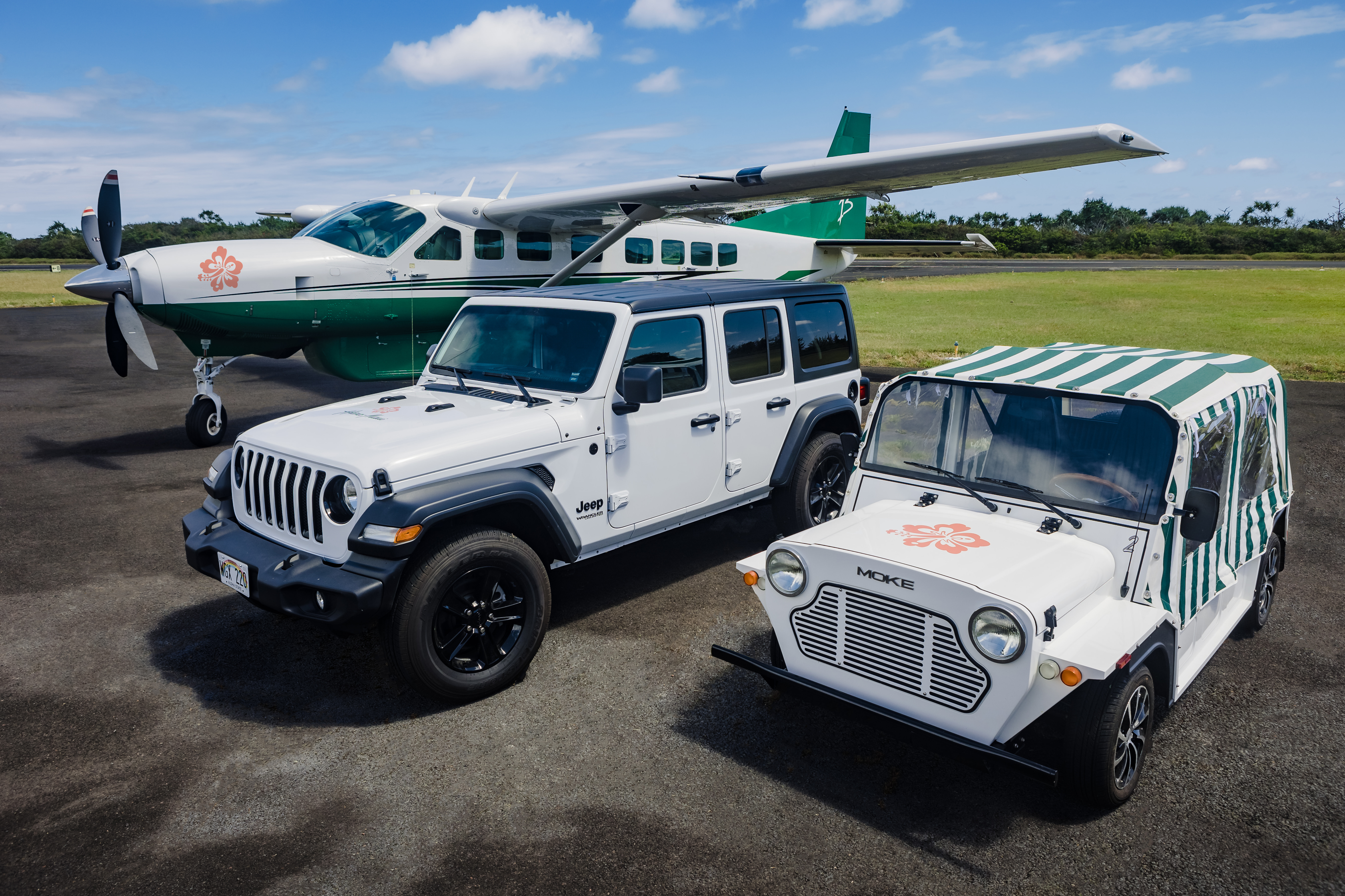 Jeep and plane logo _hana-maui-resort-hnm.jpg