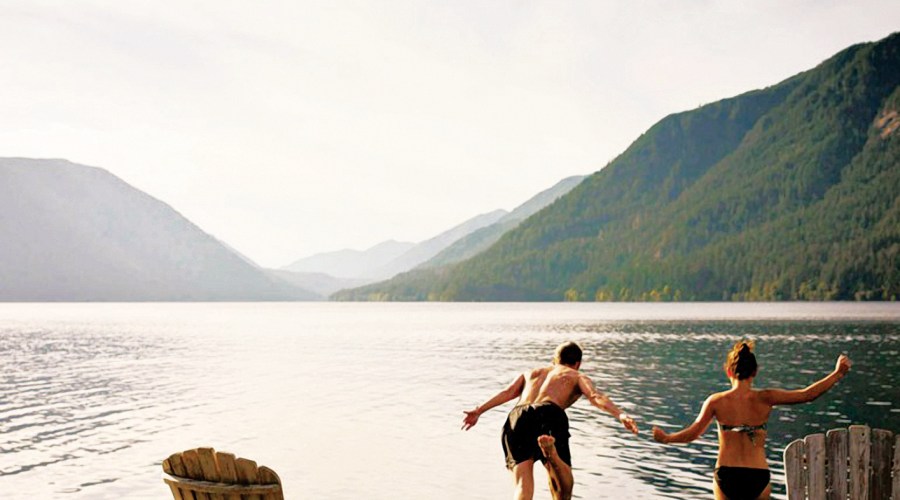 The West Coast's Most Romantic Small Towns Might Surprise You