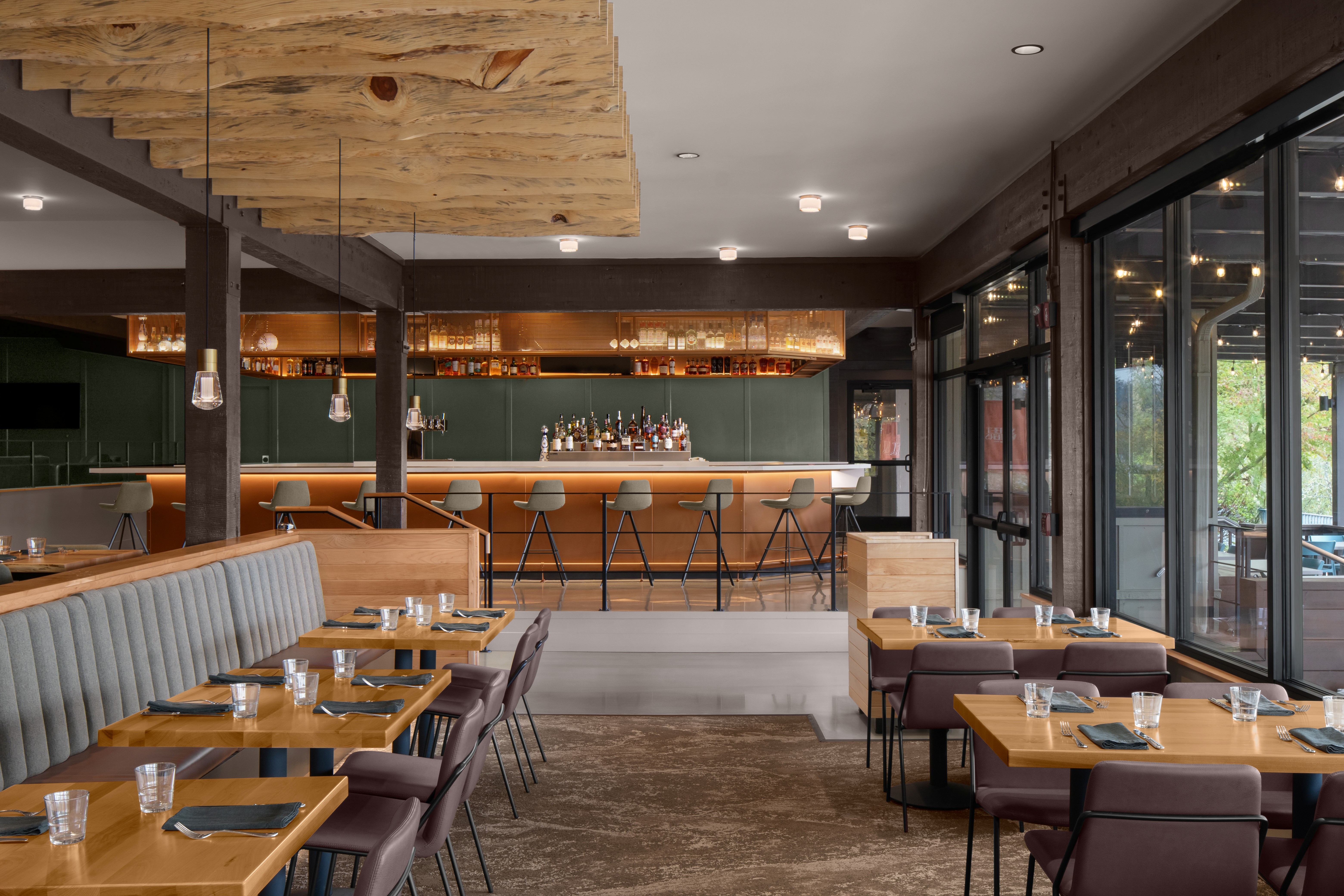 sweet-waters-on-the-river-at-valley-river-inn