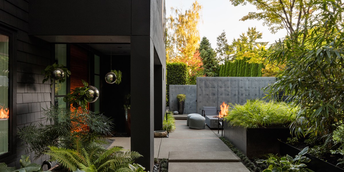 A Landscape Designer’s Tips for Creating an All-Seasons Outdoor Living Room