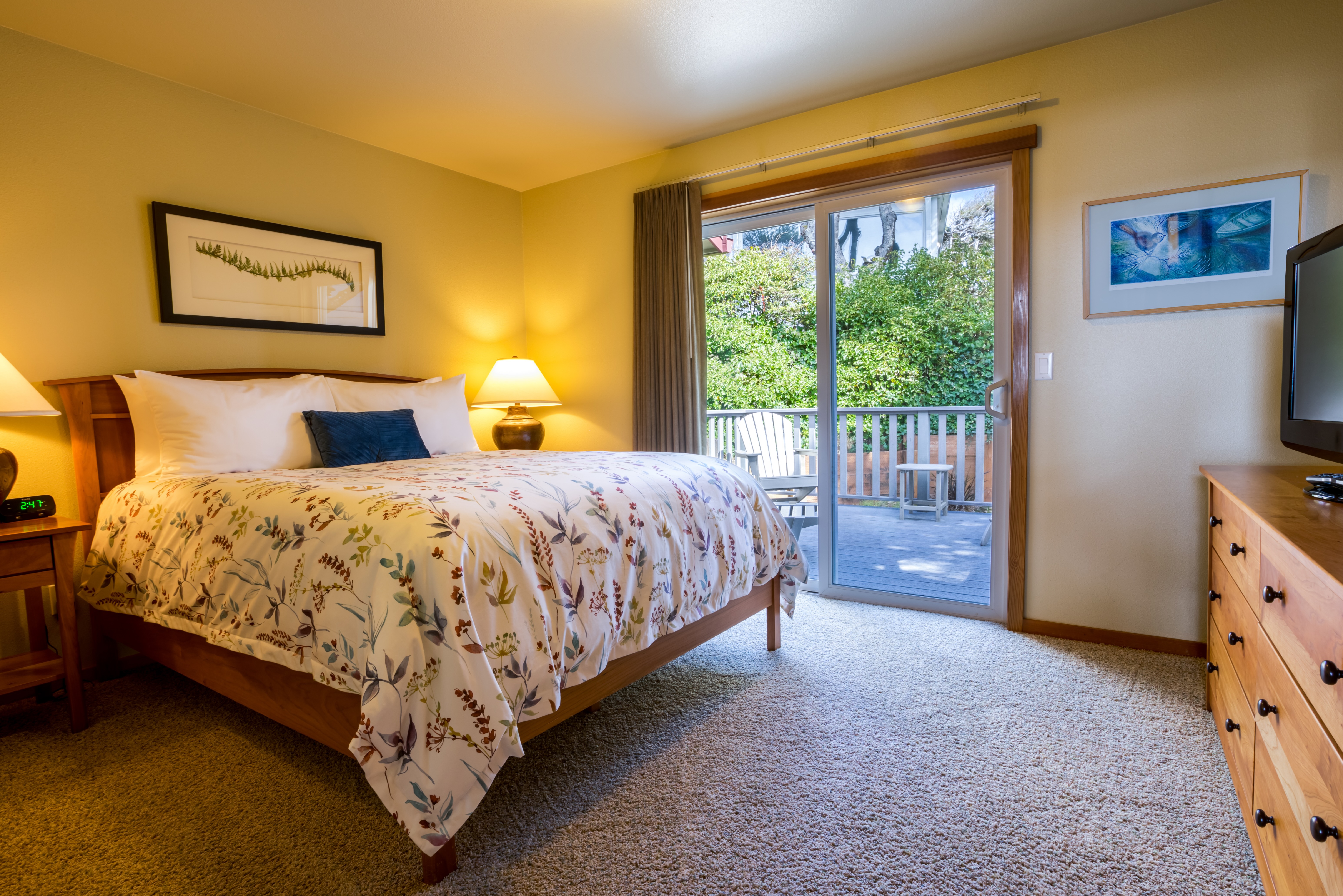 ocean-inn-109-bedroom