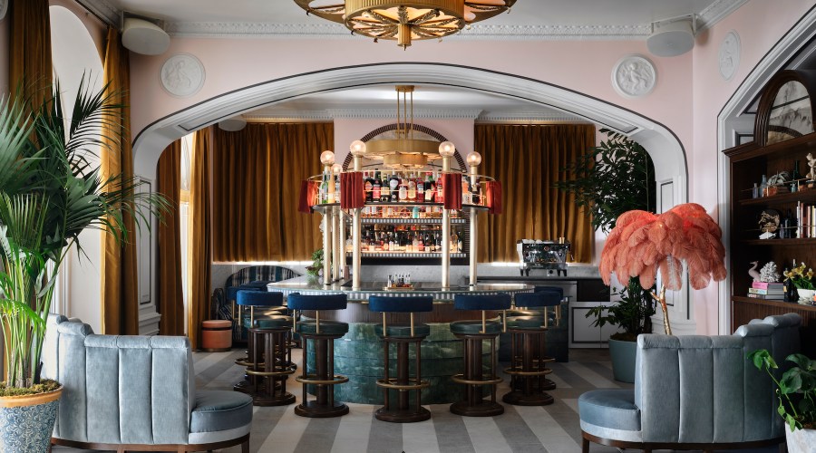 This Historic Santa Monica Hotel Is Perfect for Summer