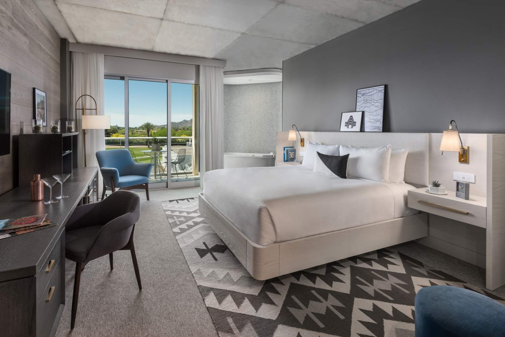 immerse-premium-guestroom