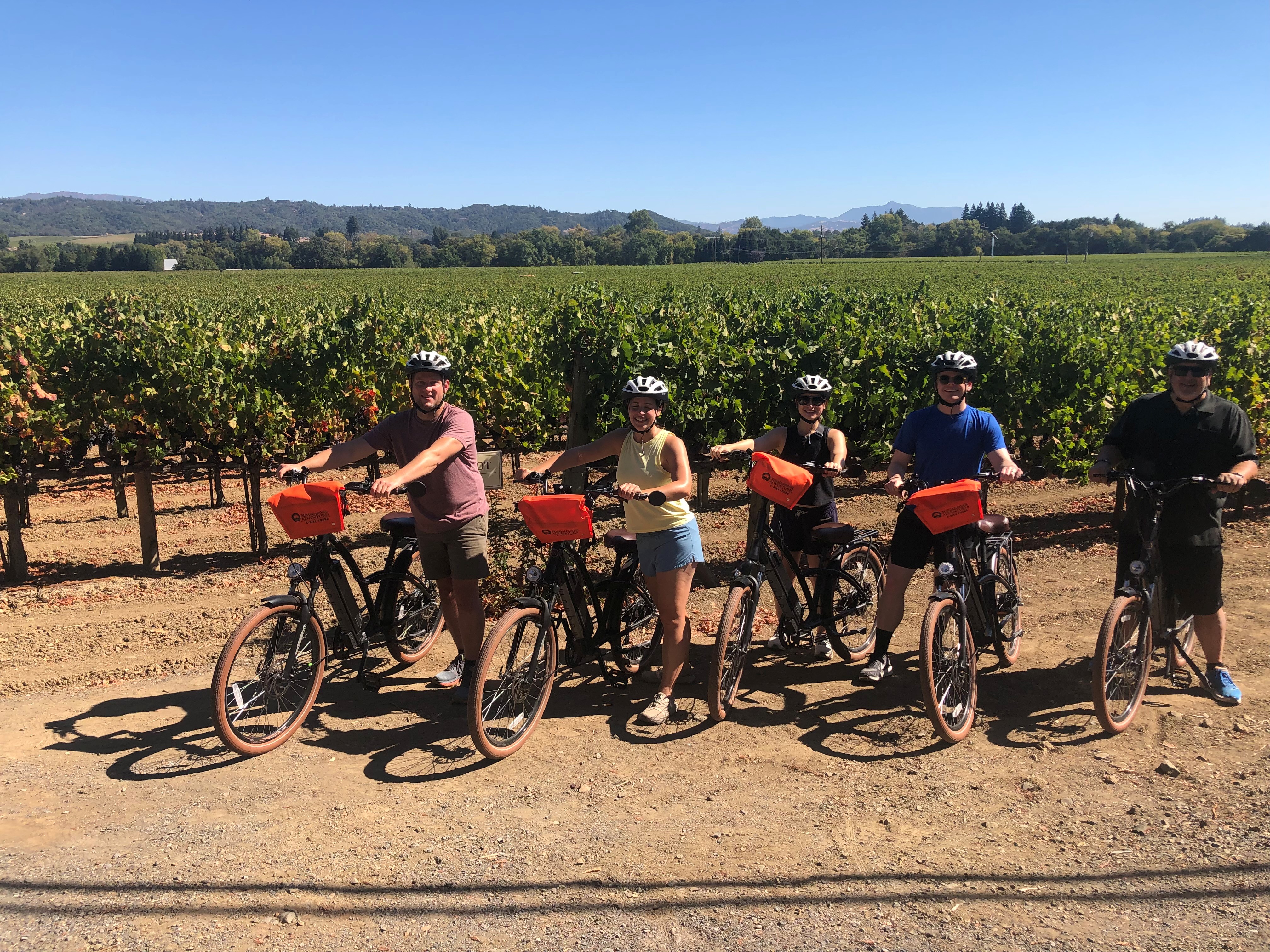 cycling-throught-the-vineyards