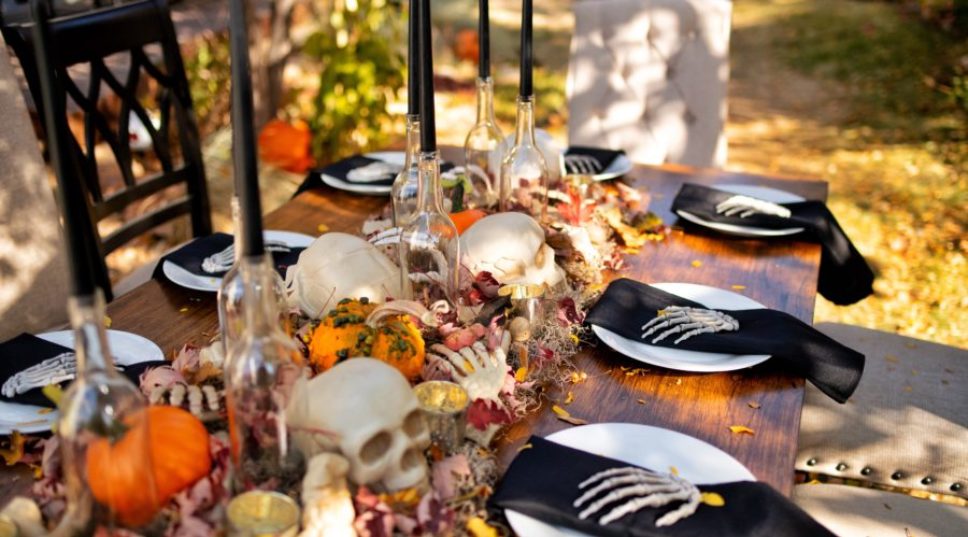 How to Throw a Halloween Dinner Party for All Your Spooky-Minded Friends