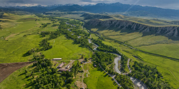 People Are Calling This Ranch in Wyoming a ‘Little Yellowstone’