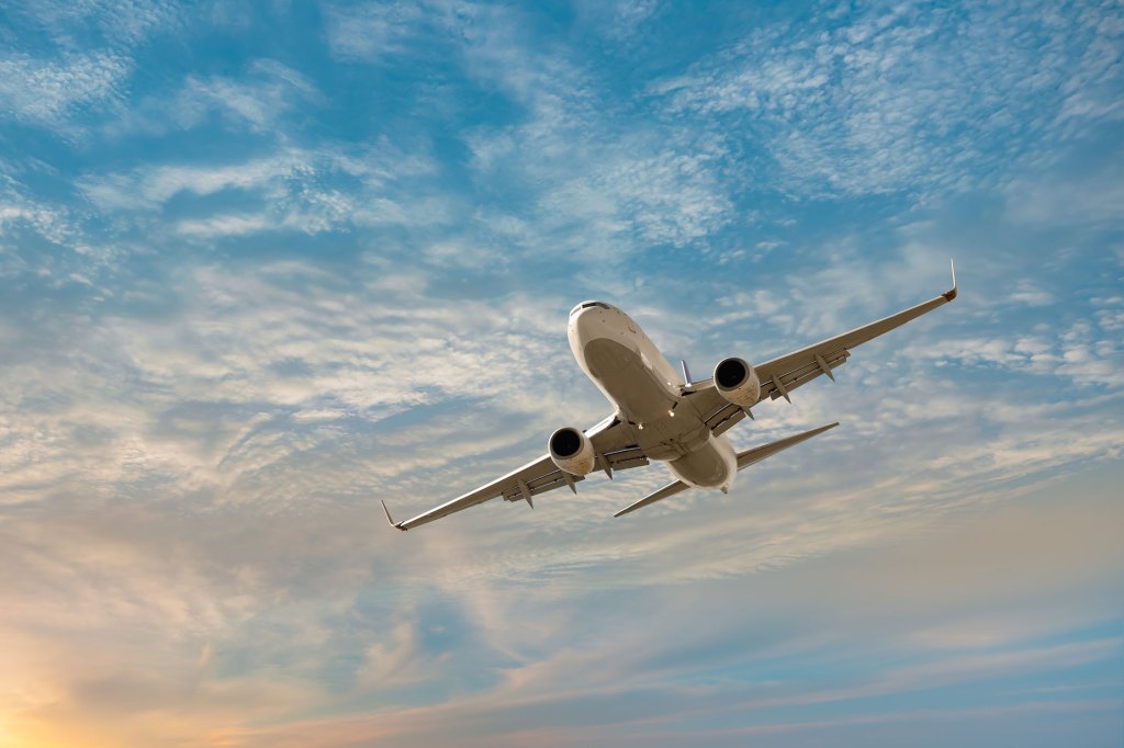 When Should You Book Your Flight? A Travel Pro Shares Game-Changing Advice