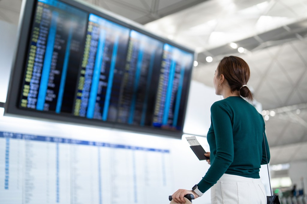 Airport Arrivals Departures Board