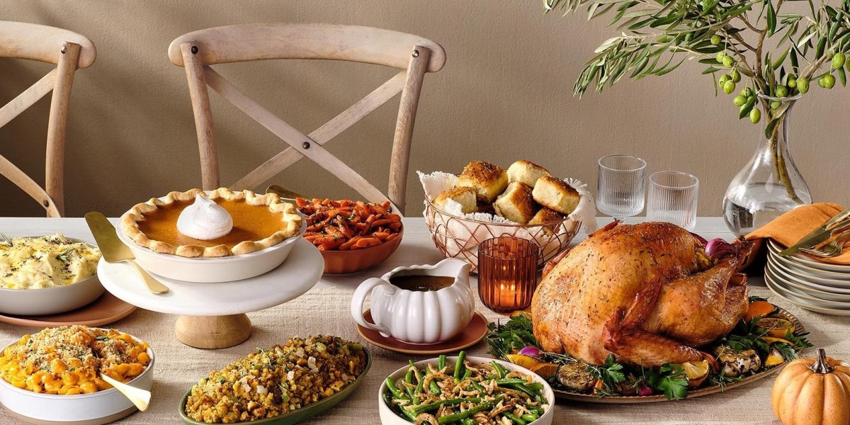 ALDI’s Thanksgiving Meal Will Feed 10 People for $47