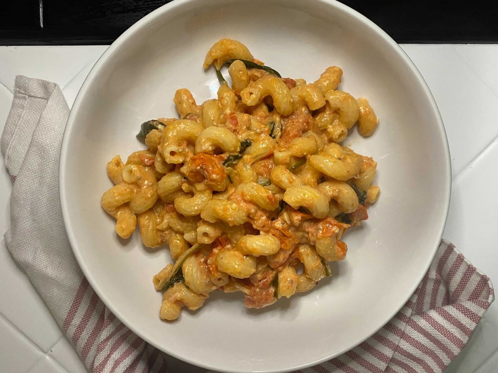 How to Make Baked Feta Pasta