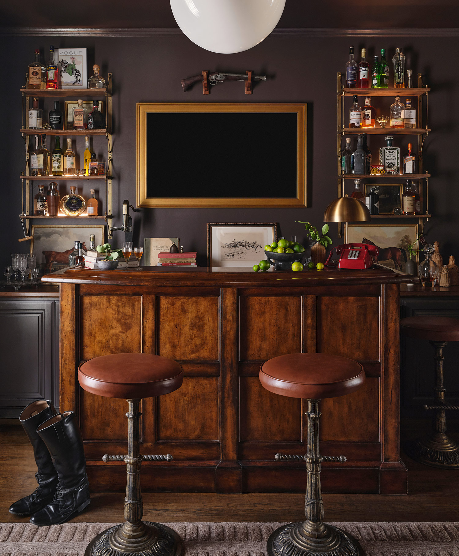 Bar in Altadena House by Alex Azat