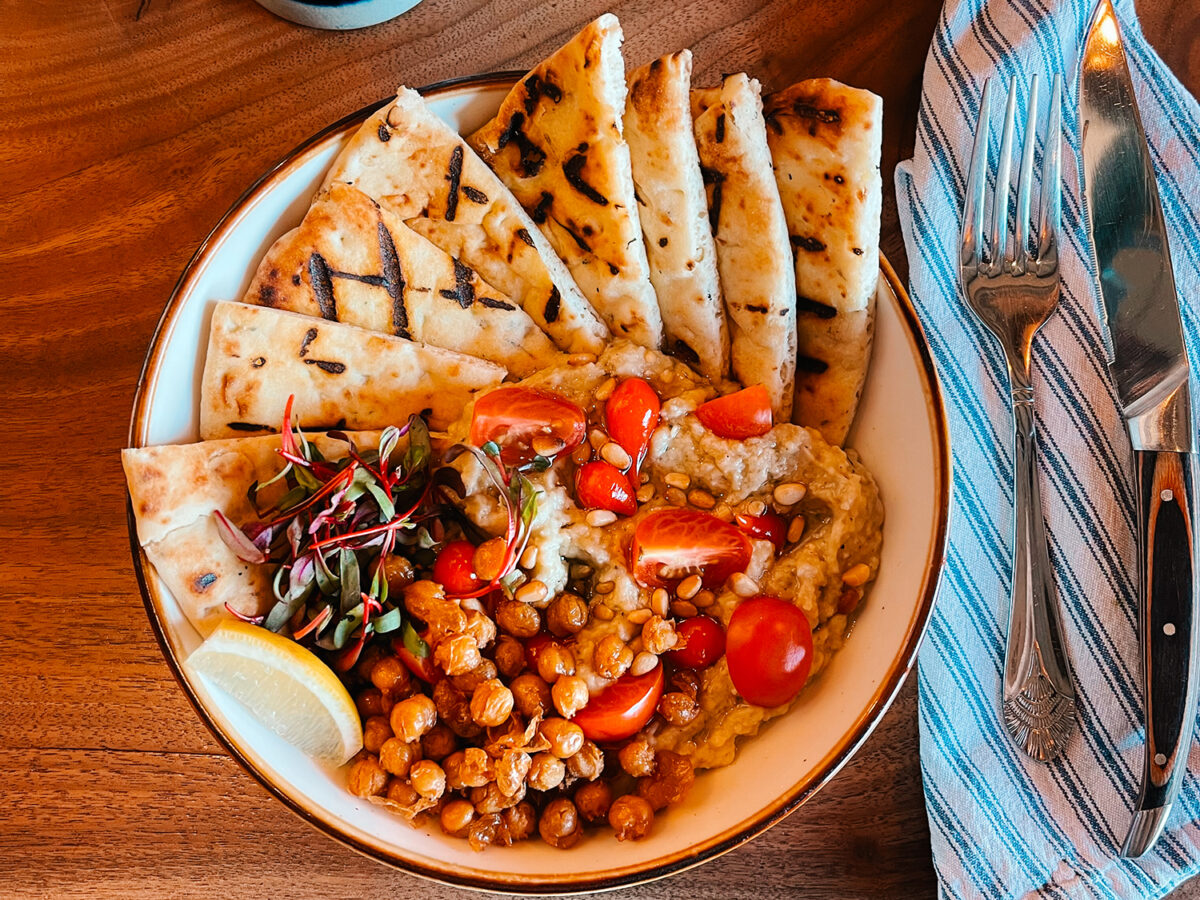 Bear and Dragon Cafe