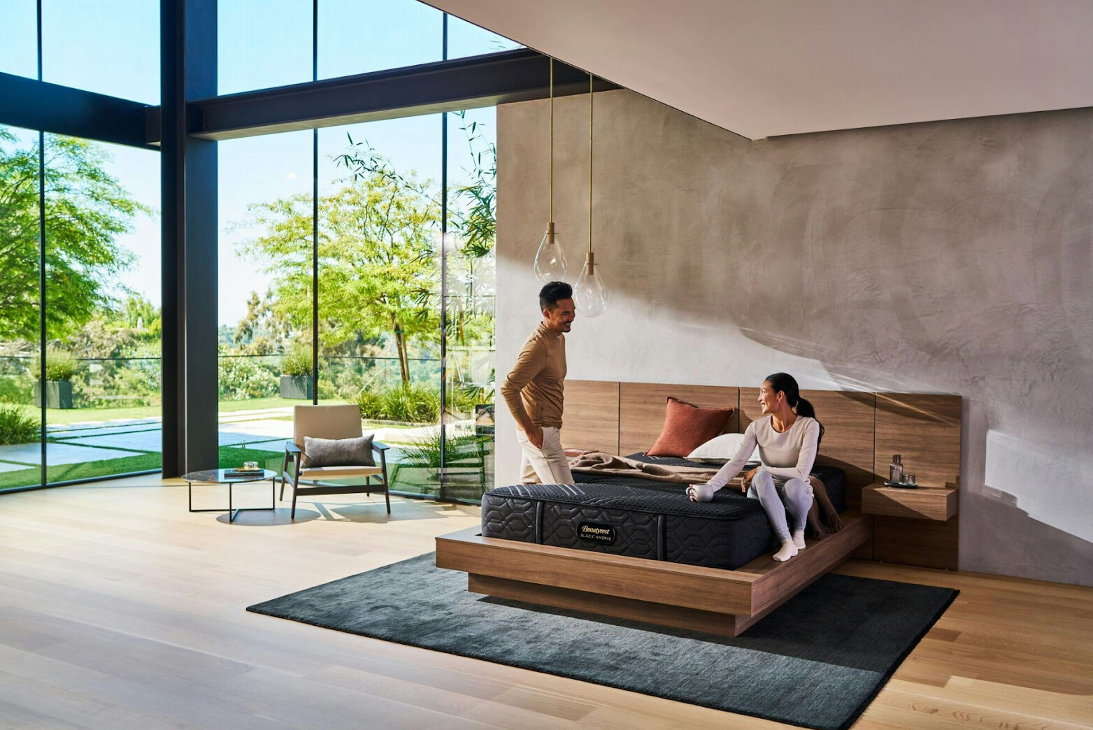 Beautyrest Black Mattress Lifestyle Shot