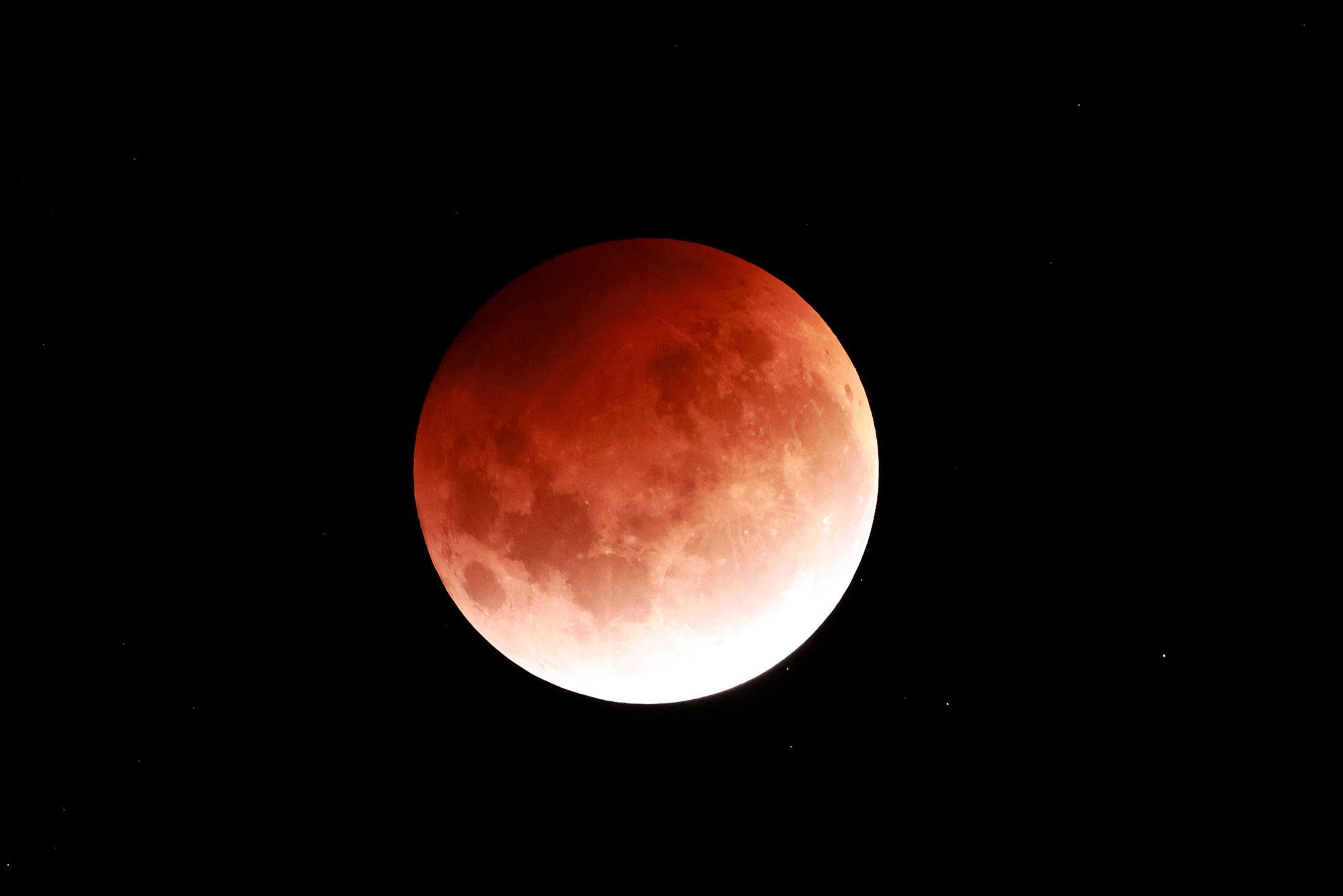 The Blood Eclipse Is the Last One Until See It
