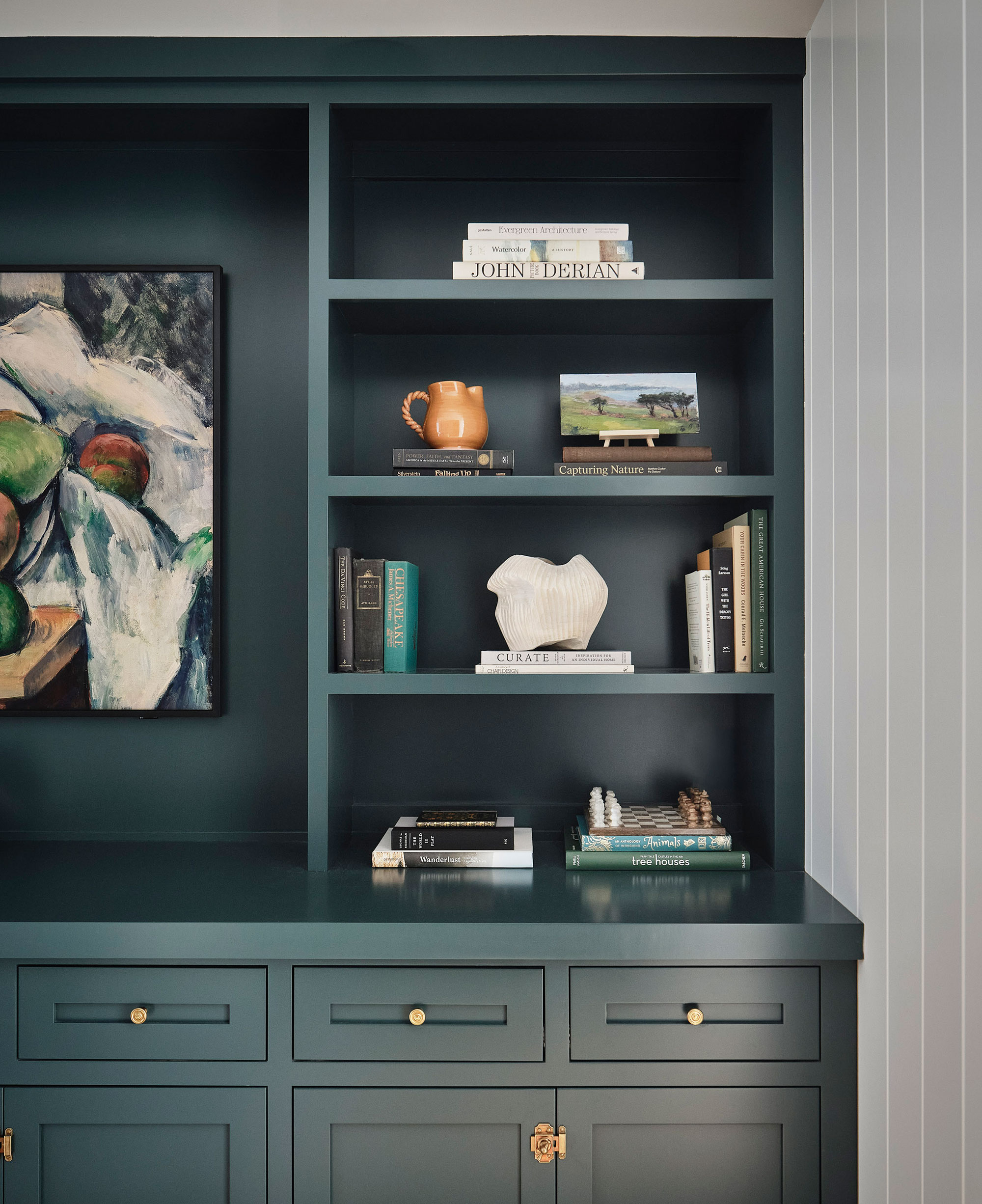 Bookshelf in Former Hunting Lodge by JL Interior Design