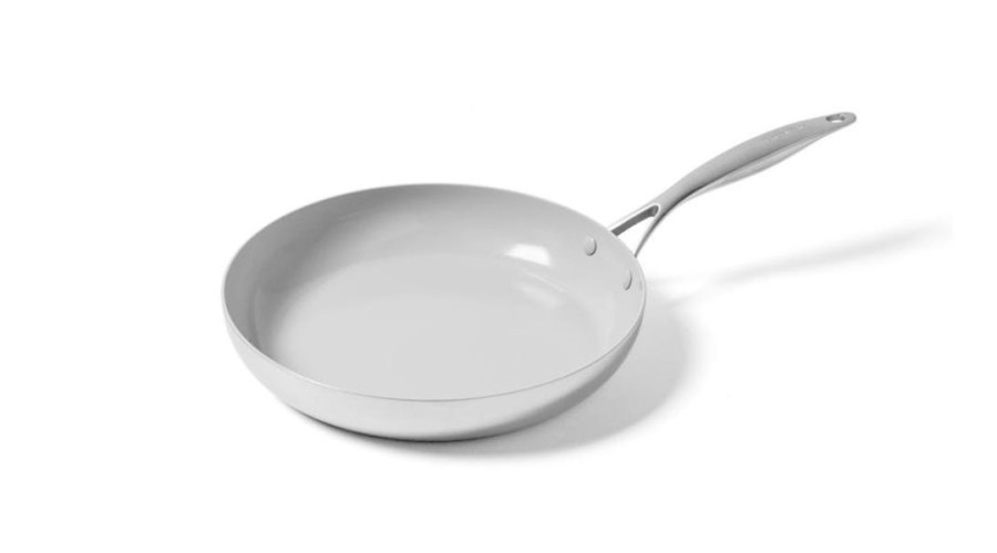 The Non-Stick Pan That I Use for Everything from Scrambled Eggs to Steak