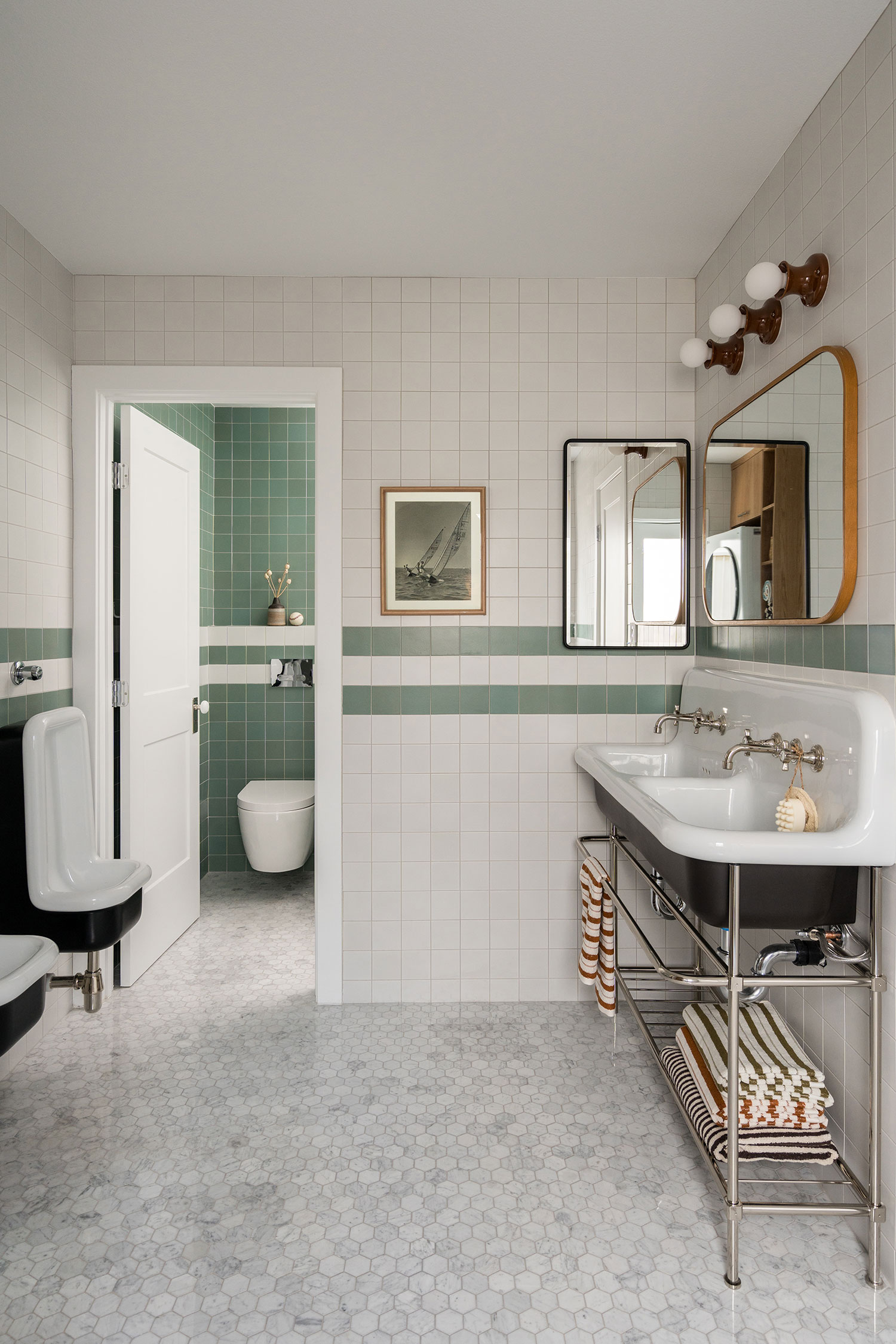 Boys Bathroom in 1970s Lake House by Lizzie Green